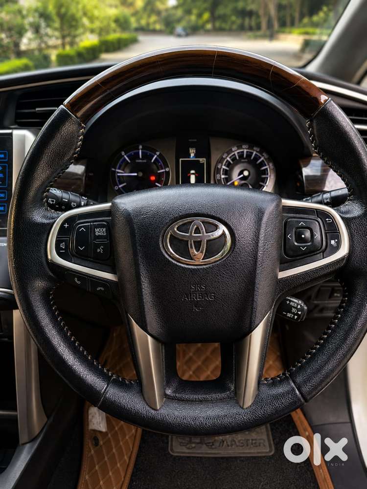 Toyota Innova Crysta 2.8 Zx At 7 Seater, 2018, Diesel