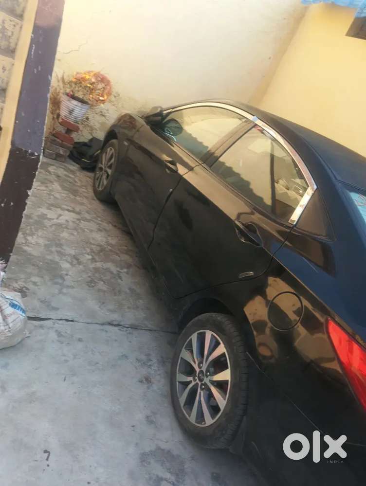 Hyundai Fluidic Verna 2013 Diesel 90000 Km Driven