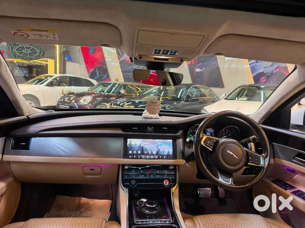 Jaguar Xf, 2019, Petrol