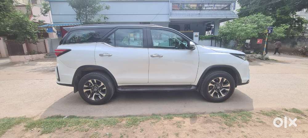 Toyota Fortuner Legender 4x2 At 2.8, 2023, Diesel