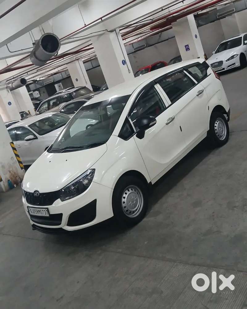 Mahindra Marazzo Diesel 2021