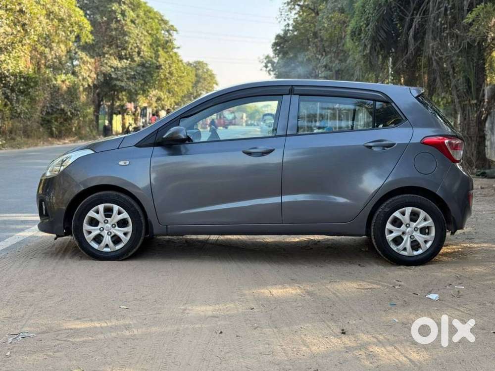 Hyundai I10 Magna Automatic, 2016, Petrol