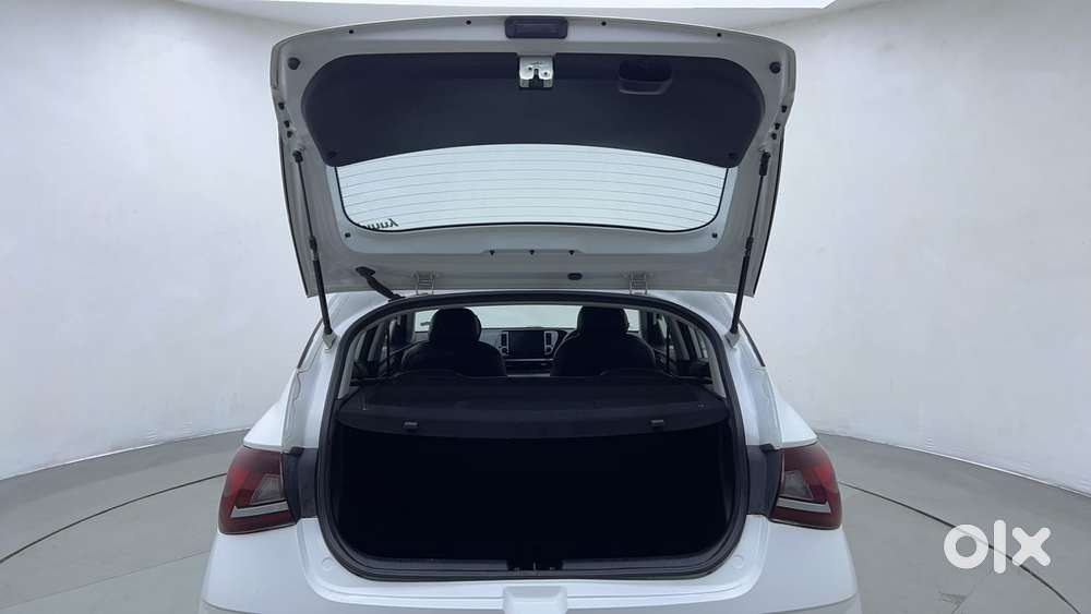 Hyundai I20 Sportz 1.2 Ivt, 2022, Petrol