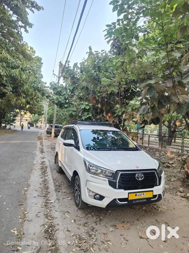 Toyota Innova Crysta 2023