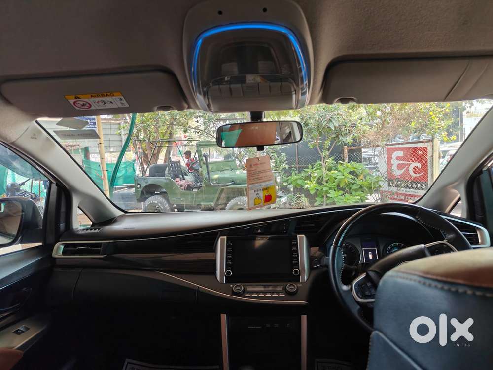 Toyota Innova Crysta 2.7 Zx At, 2022, Diesel