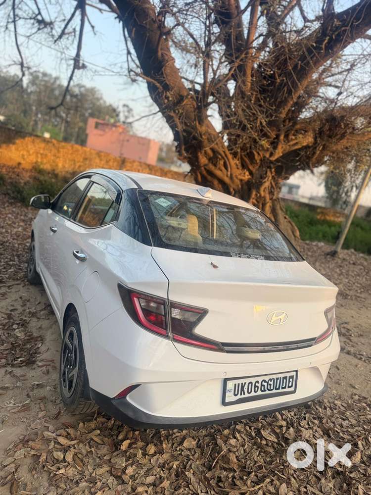 Hyundai Aura 2023 Cng & Hybrids Well Maintained