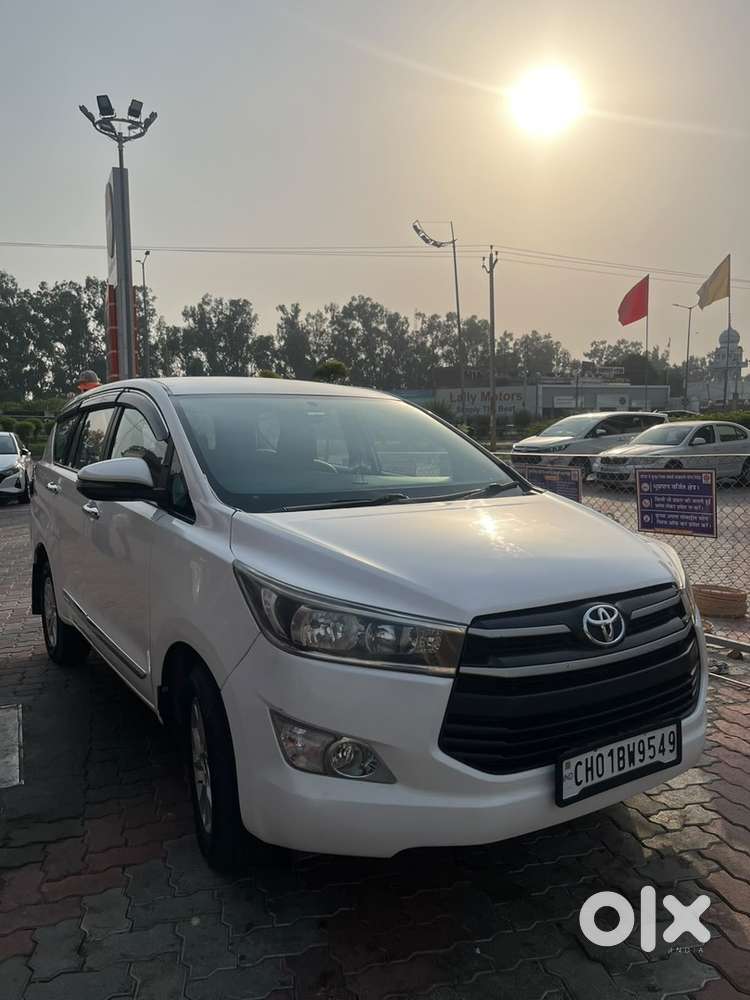 Toyota Innova Crysta 2019