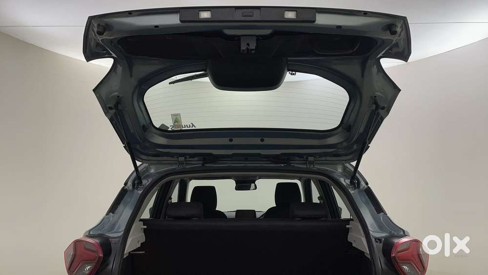 Tata Punch Creative Dual Tone Amt Sunroof, 2023, Petrol