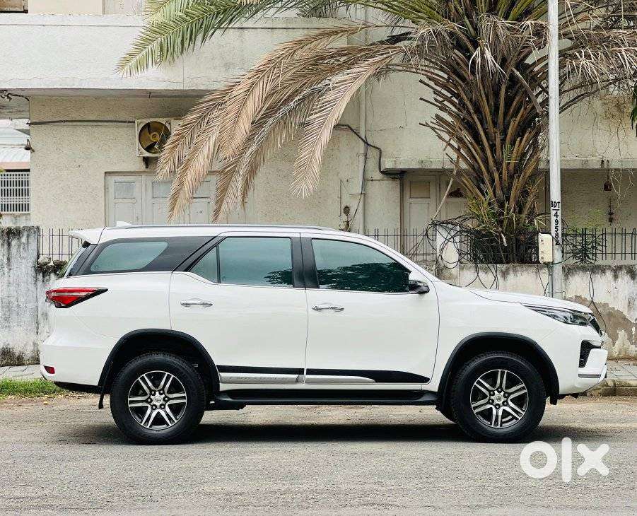Toyota Fortuner 4x2 At 2.8 Diesel, 2022, Diesel