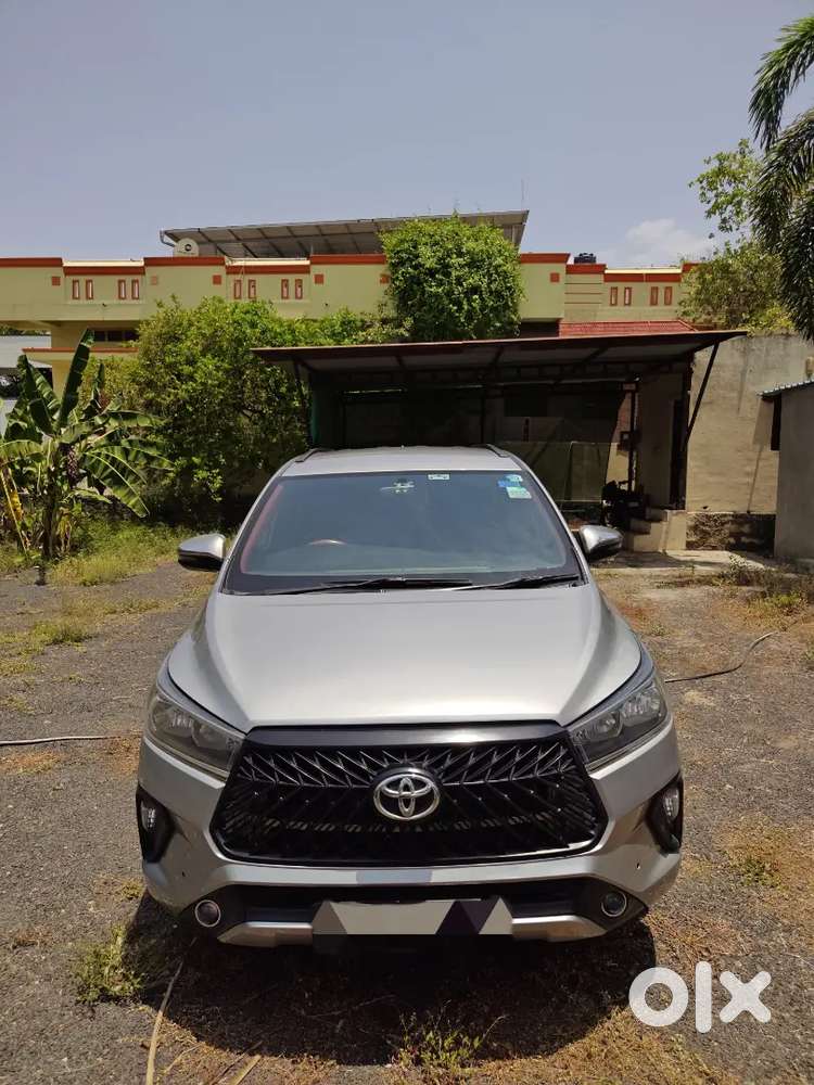 Toyota Innova Crysta 2.8 Gx Automatic