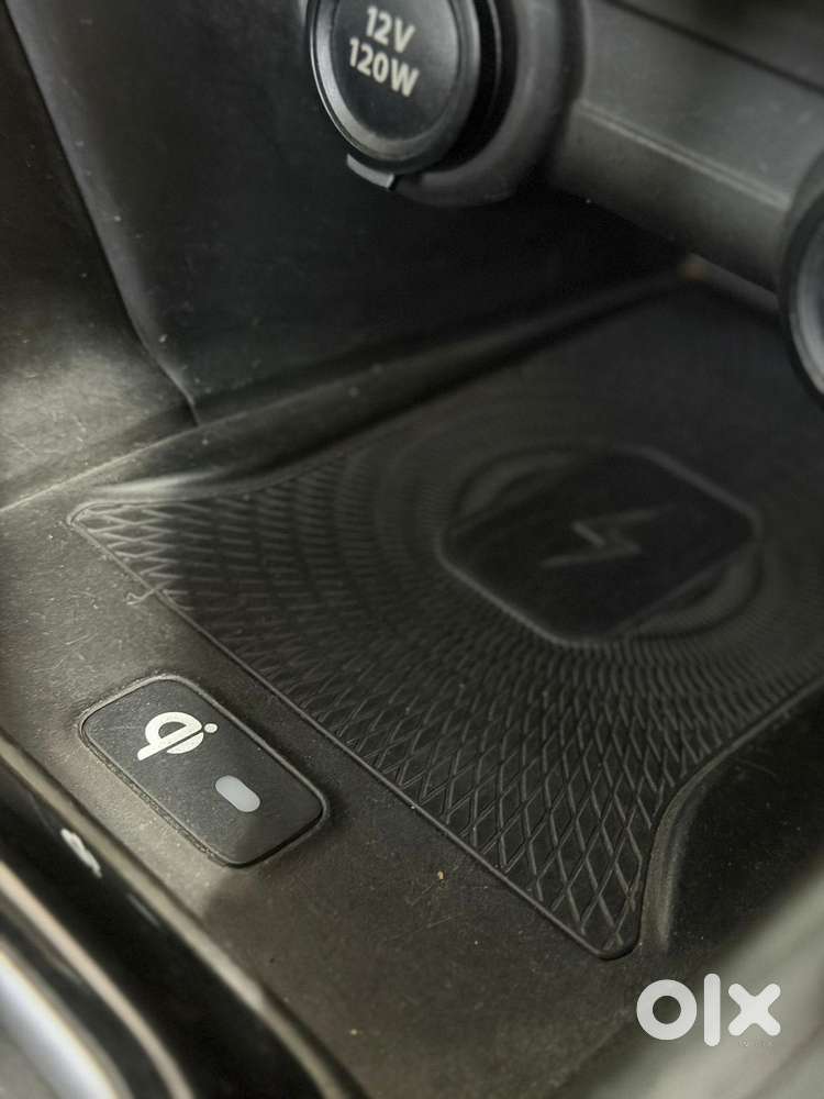 Maruti Suzuki Grand Vitara 1.5 Zeta Plus Dual Tone Intelligent Hybri..