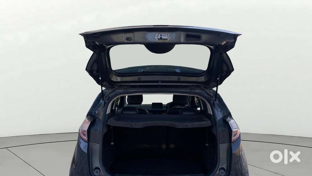 Tata Nexon 1.2 Revotron Xza Plus, 2018, Petrol
