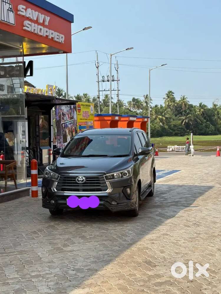 Urgent Sale.toyota Innova Crysta 2.4g,2017 Diesel Manual