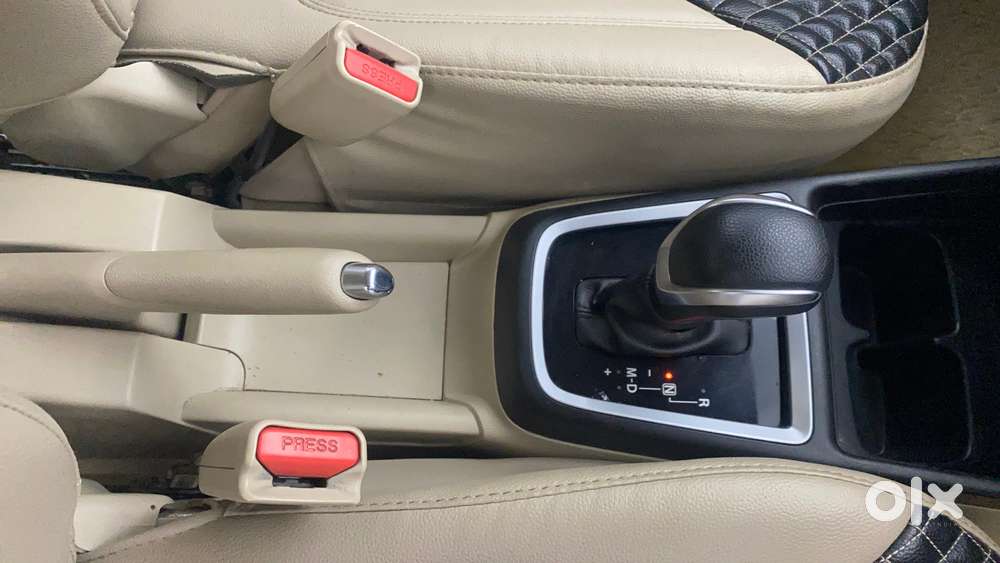 Maruti Suzuki Swift Dzire Amt Zxi, 2020, Petrol