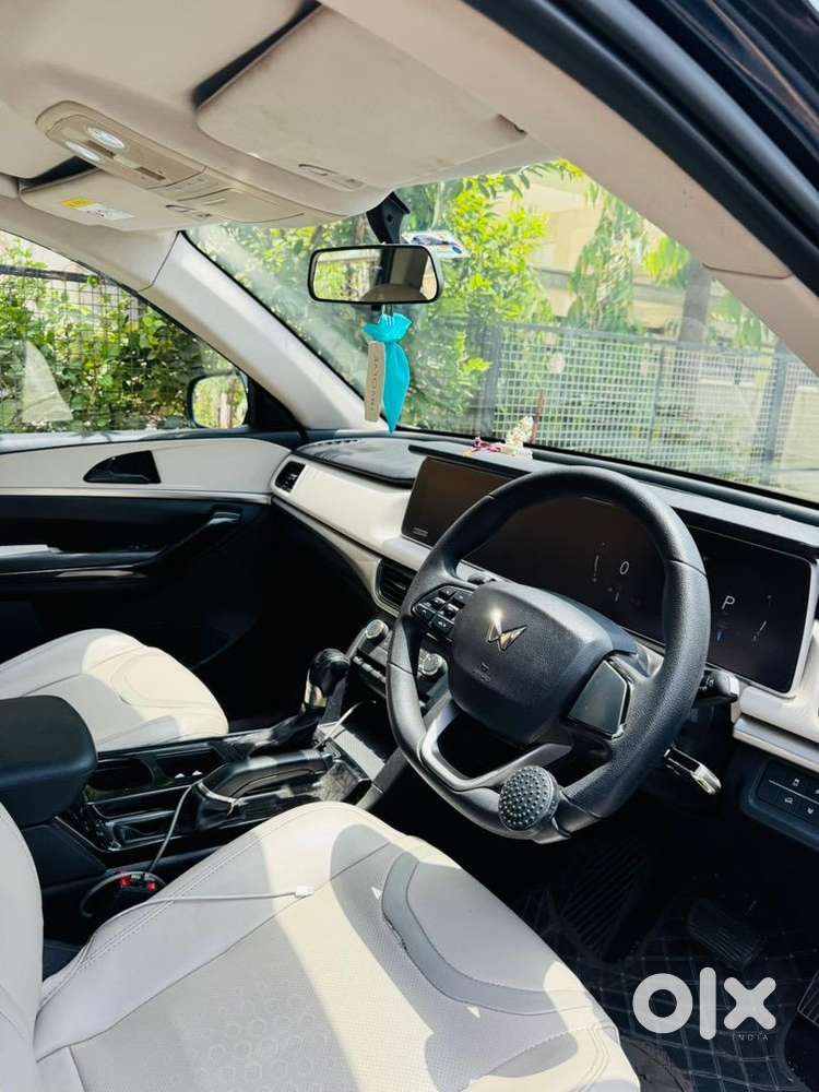 Mahindra Xuv 700 Diesel Automatic 2022 83,000km Genuine Run