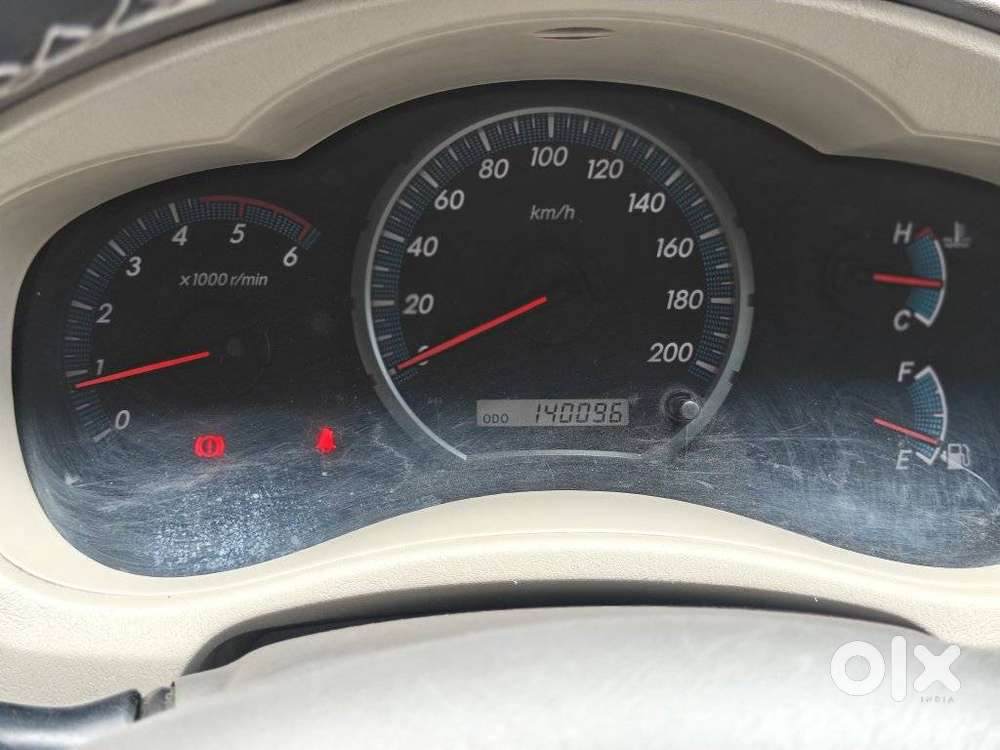 Toyota Innova 2.5 Vx (diesel) 8 Seater Bs Iv, 2013, Diesel