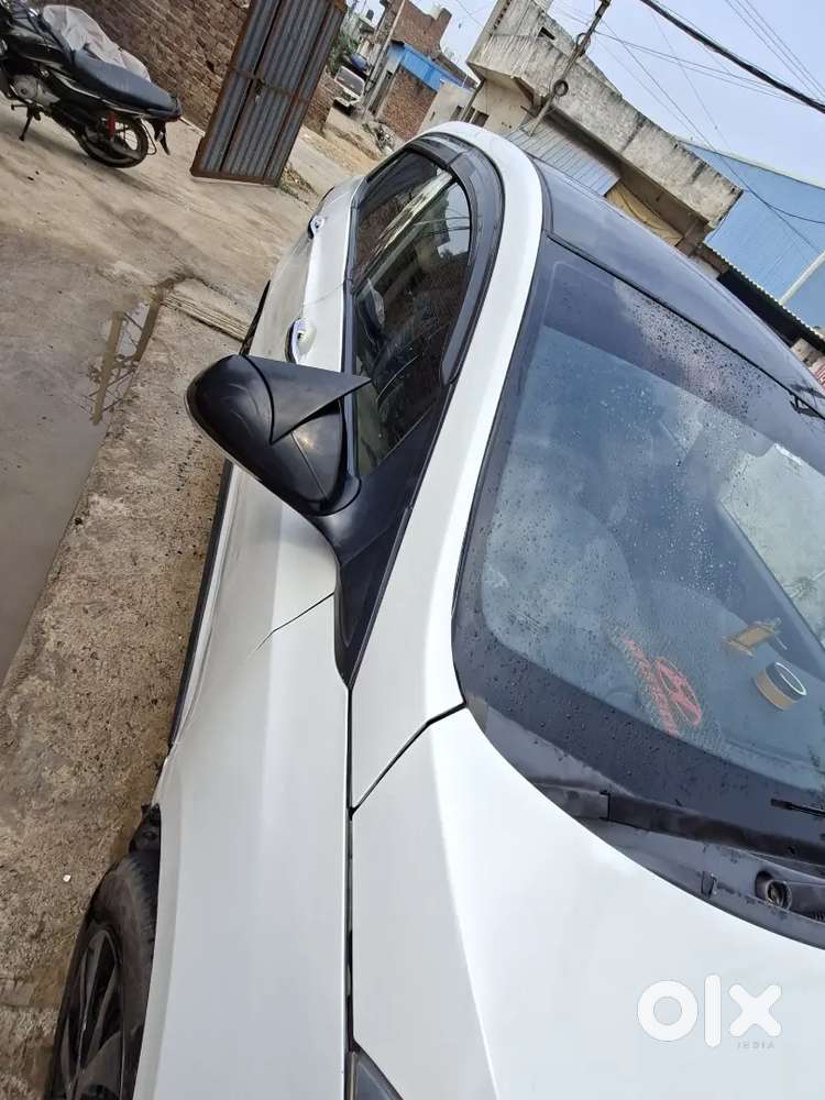 2015 Hyundai Xcent 1.2 पेट्रोल कार