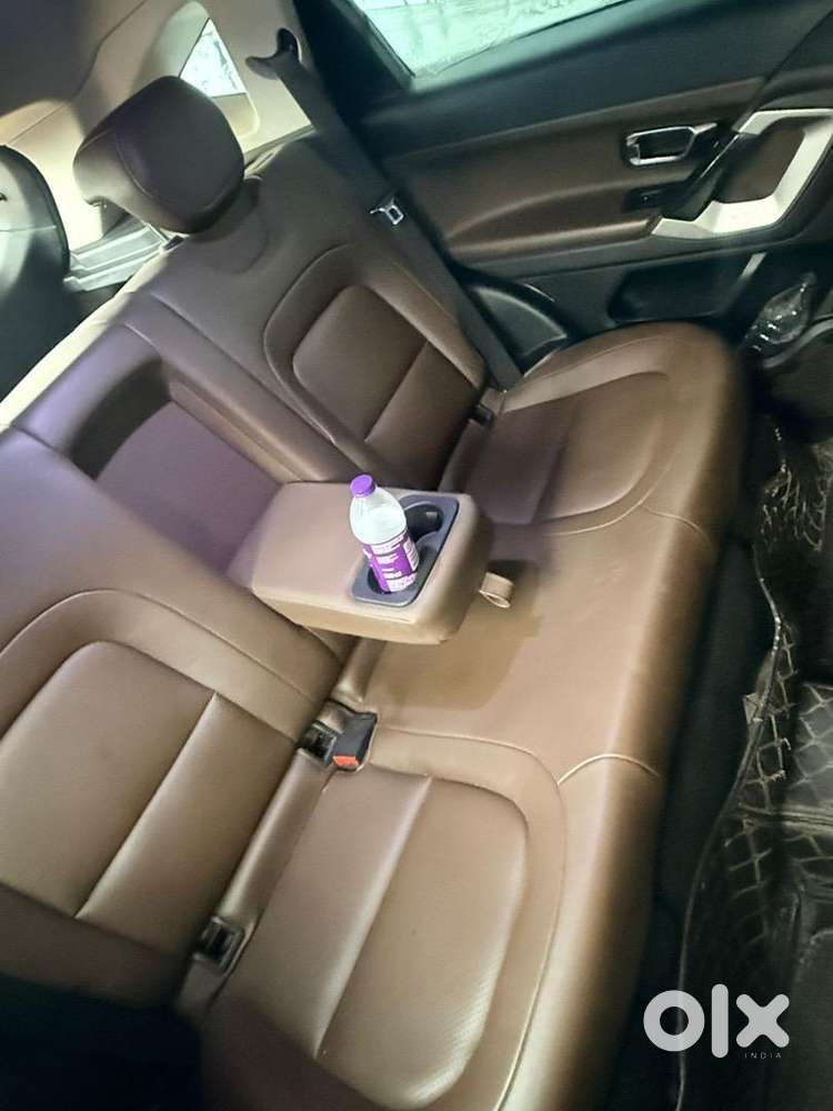 Gadi Puri Ok H Bus Front Glass Halka Crack H Baki Gadi Puri Ok H