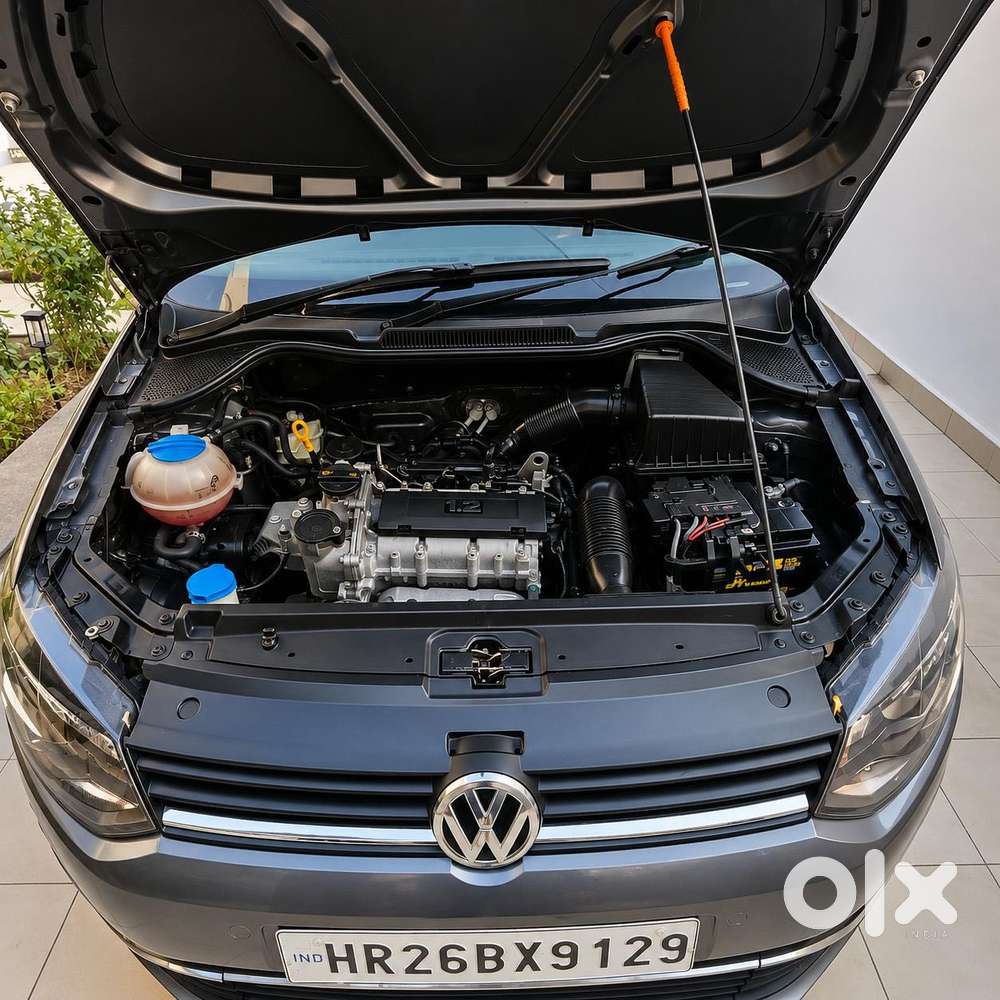 Volkswagen Polo Petrol Highline 1.6l, 2013, Petrol