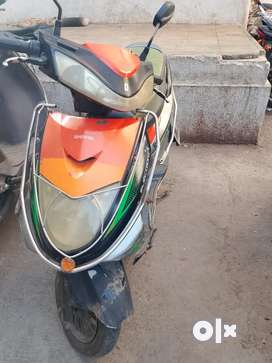Second hand electric scooter in olx sale