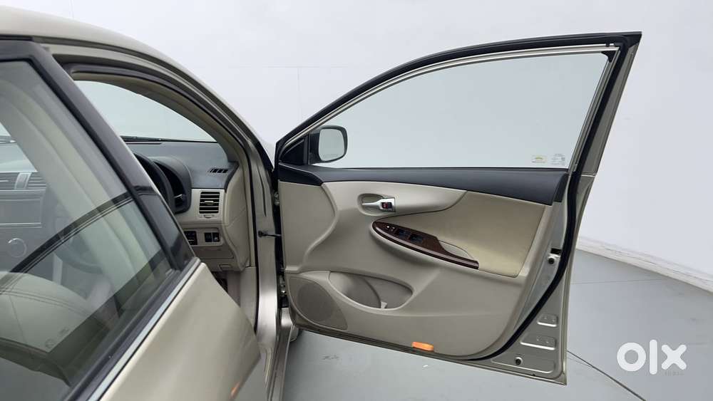 Toyota Corolla Altis G At, 2013, Petrol