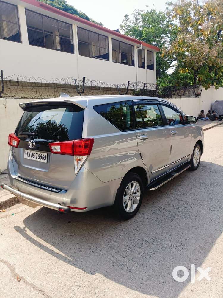 Toyota Innova Crysta [2020-ongoing] 2.4 Gx 8 Str, 2023, Diesel