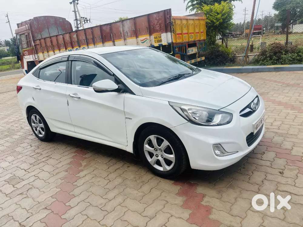 Hyundai Verna Fluidic Petrol Manual 2012