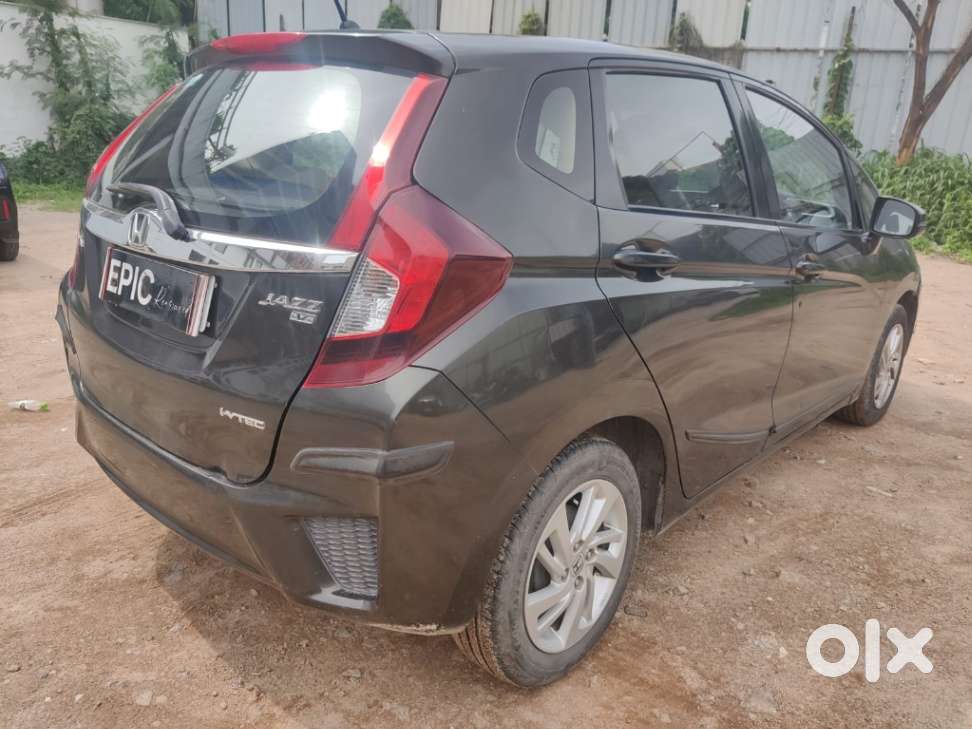 Honda Jazz V Cvt, 2017, Petrol