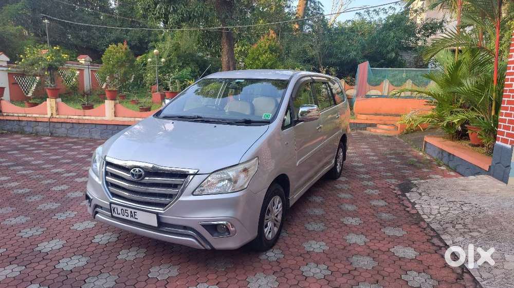 Toyota Innova 2012 Diesel Well Maintained