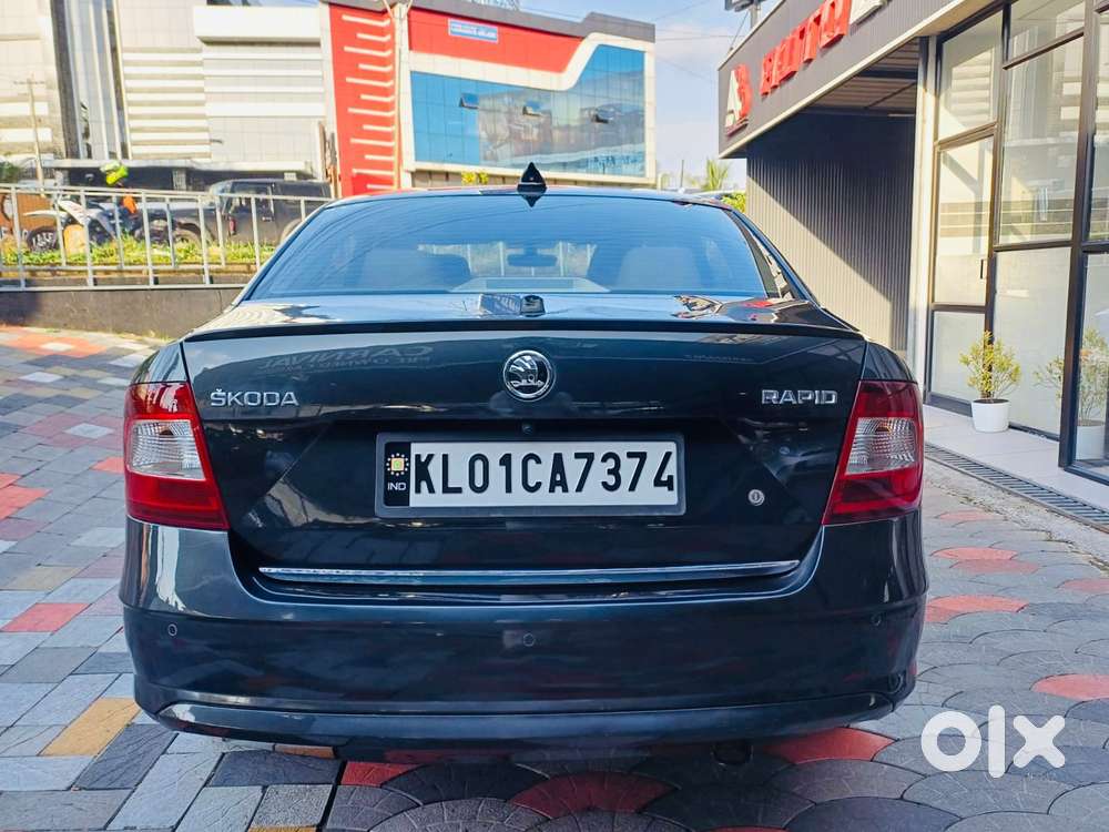 Skoda Rapid 1.6 Mpi At Style, 2017, Petrol
