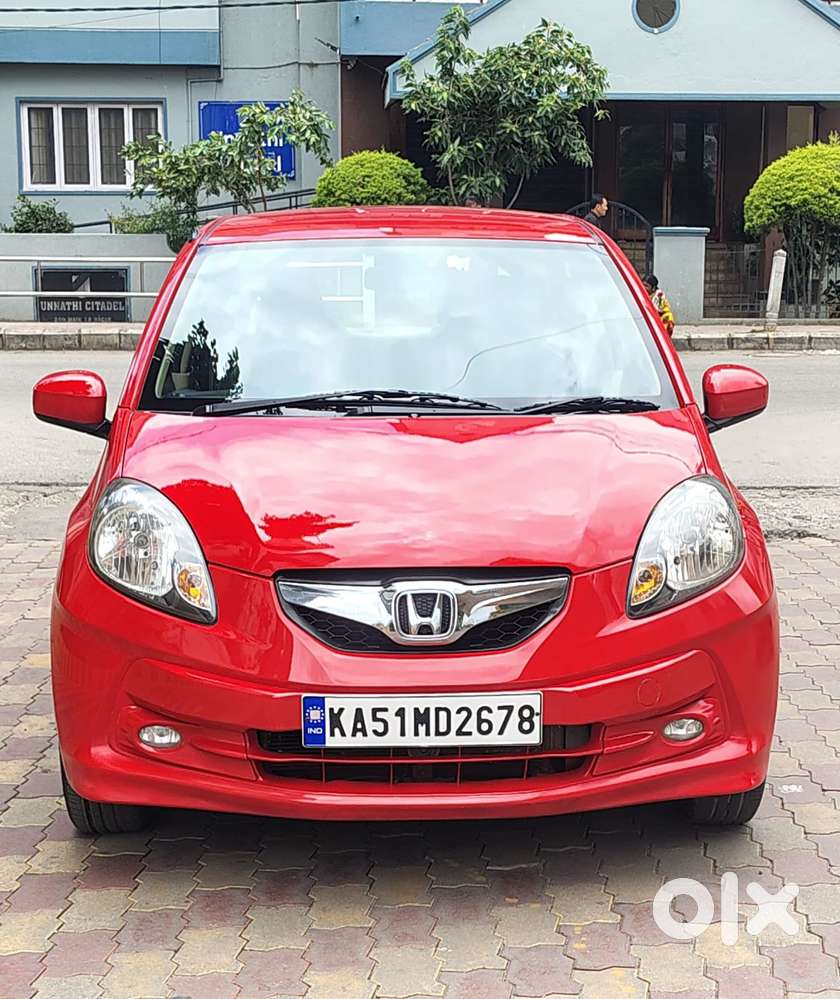 Honda Brio V Automatic, 2012, Petrol