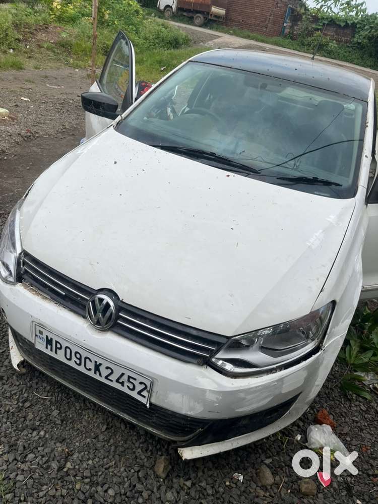 Volkswagen Polo 2013 Petrol 95000 Km Driven