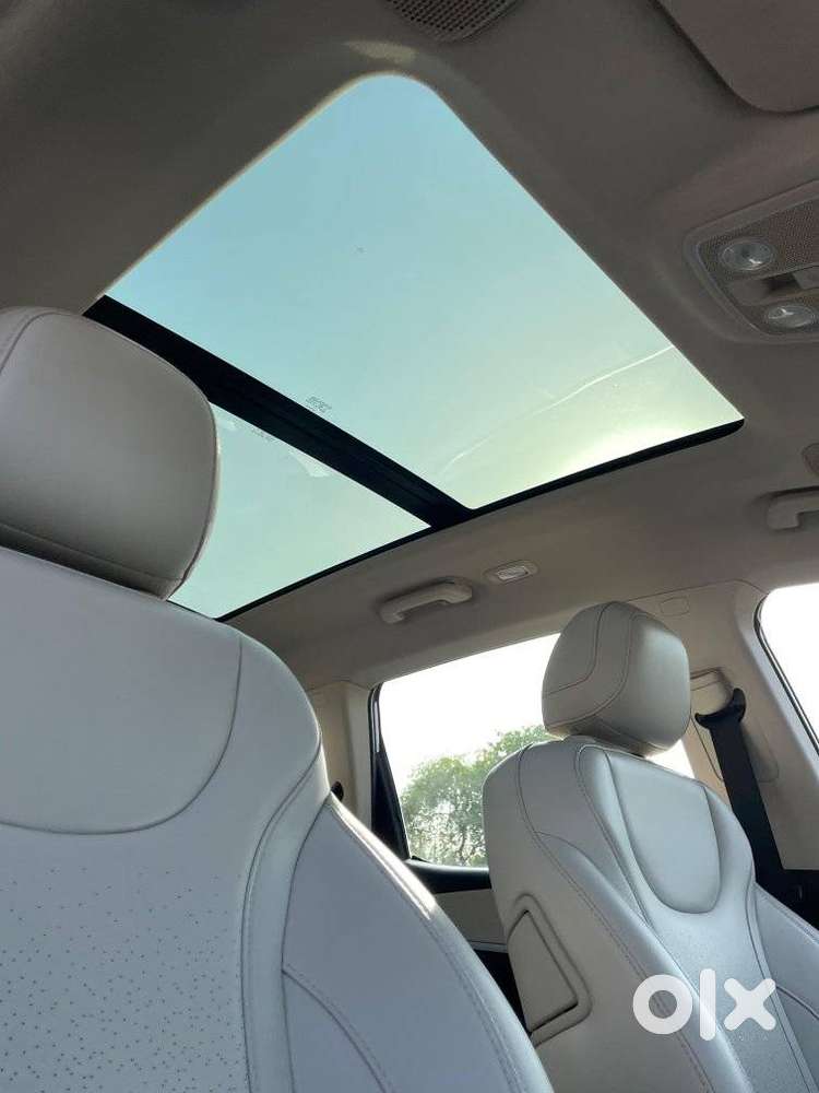 Mahindra Xuv700 2.0 Ax 7 Petrol At Luxury Pack Str, 2024, Petrol