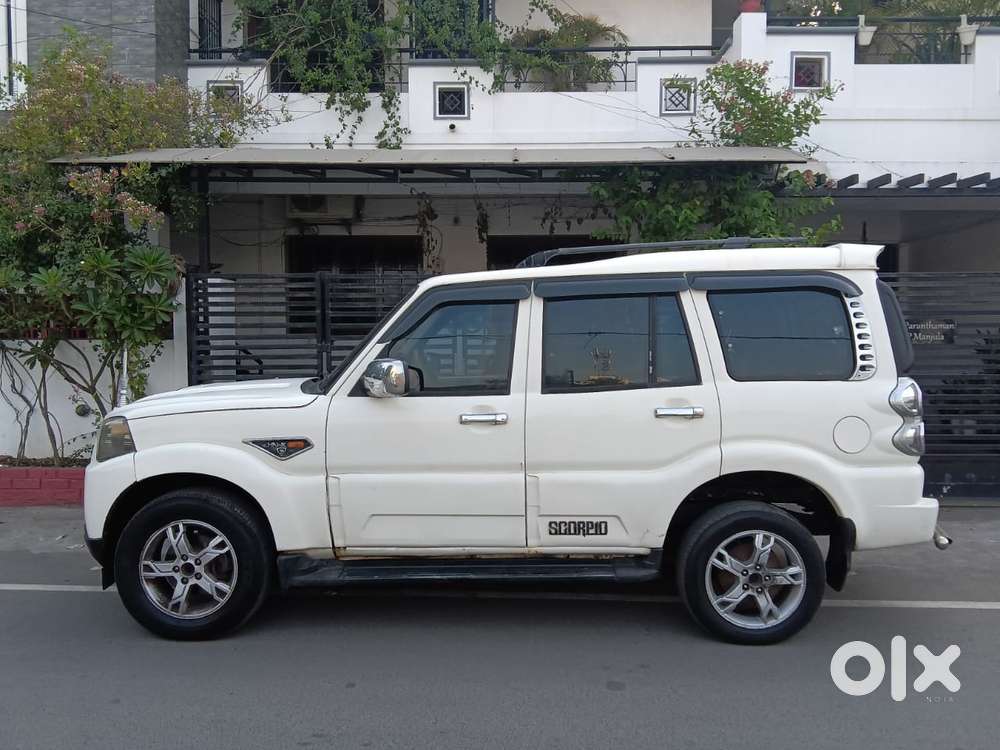 Mahindra Scorpio S8, 2015, Diesel