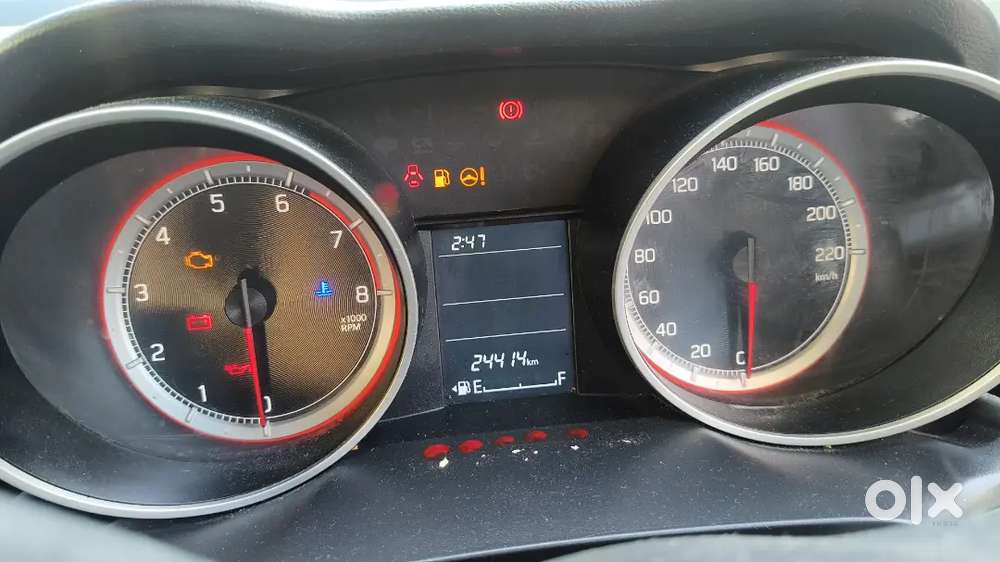 Maruti Swift 1.2 Vxi 2023