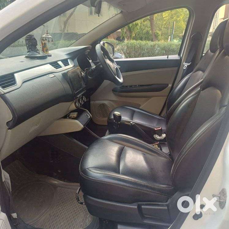 Renault Triber Rxz, 2020, Petrol