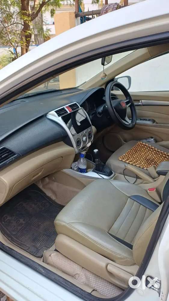 Honda City 2011 V Cvt Mt