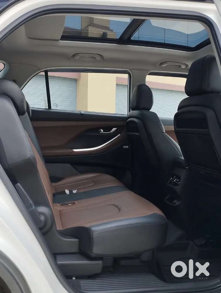 Nov. 2023 Hyundai Alcazar 1.5 Petrol With Extended Warranty.