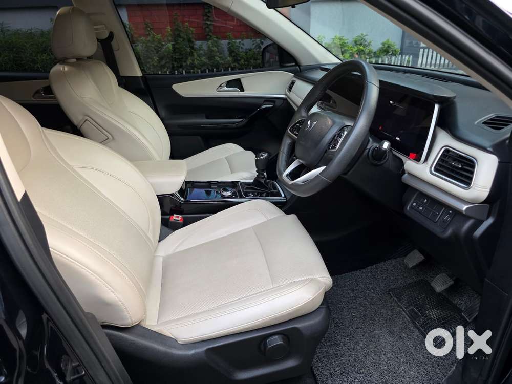 Mahindra Xuv700 2.2 Ax 7 Diesel Mt Str, 2022, Diesel