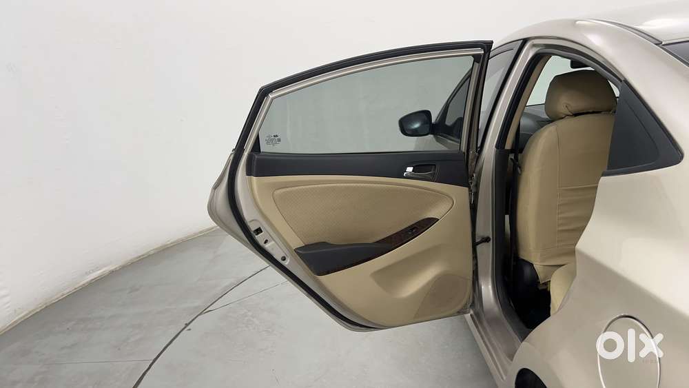 Hyundai Verna 1.6 Vtvt Sx, 2013, Petrol