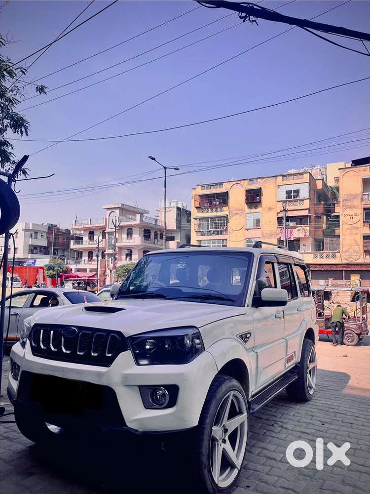 Mahindra Scorpio 2018 Diesel Well Maintained