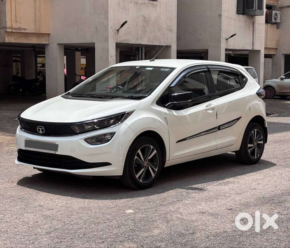 Tata Altroz Xz, 2022, Petrol