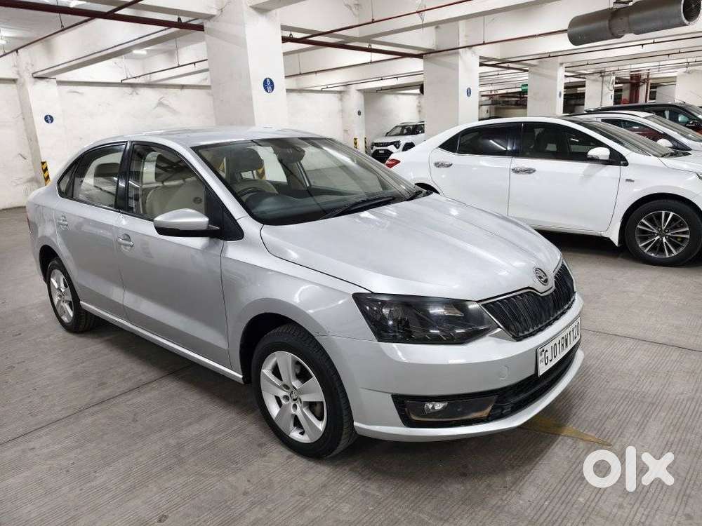 Skoda Rapid 1.6 Mpi At Style, 2017, Petrol