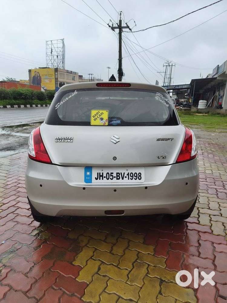 Maruti Suzuki Swift Vxi + Manual, 2017