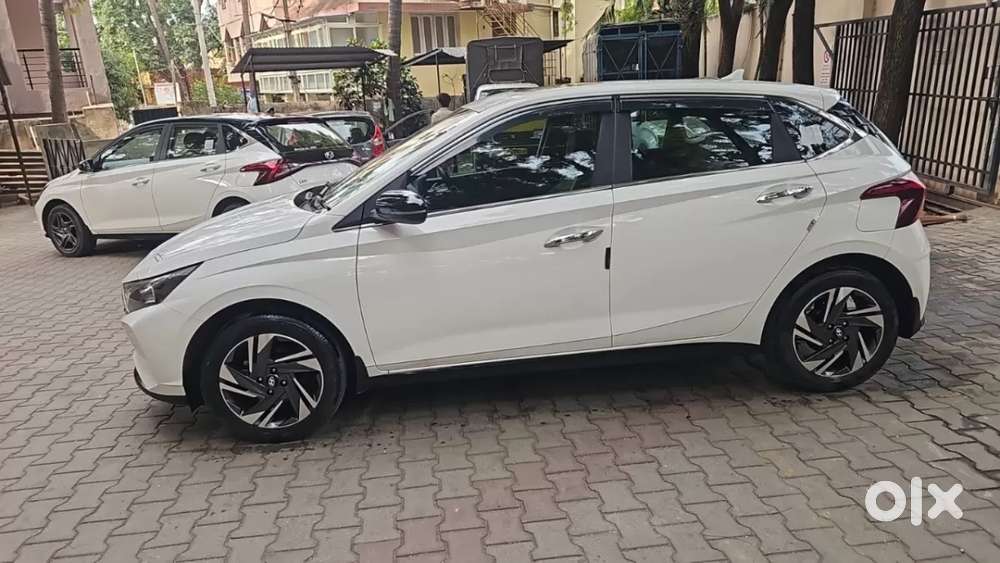 Hyundai I20 Asta (o) 1.2 Ivt, 2022, Petrol