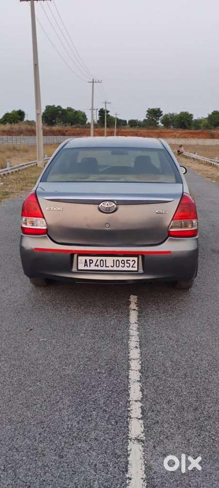 Toyota Etios 2016 Diesel Well Maintained