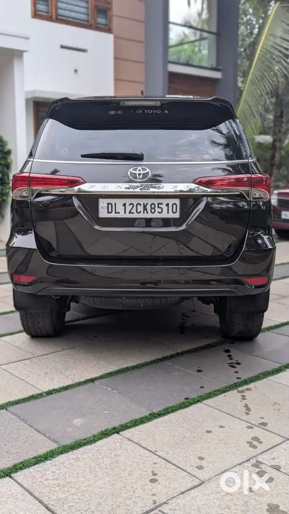 Toyota Fortuner Legender 2016 Diesel 176000 Km Driven