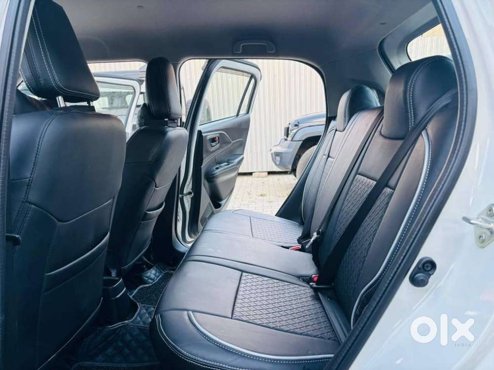 Maruti Suzuki New-gen Swift Lxi, 2025, Petrol