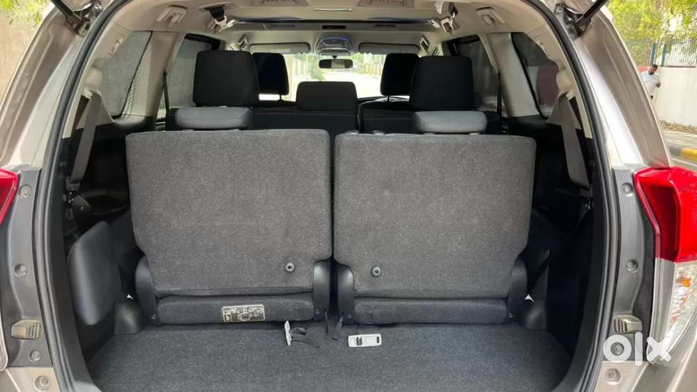 Toyota Innova Crysta [2020-ongoing] 2.4 Vx 8 Str, 2024, Diesel