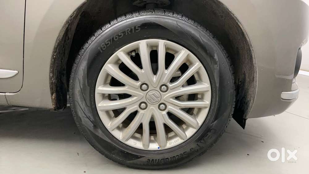 Maruti Suzuki Dzire 1.2 Zxi Amt, 2019, Petrol